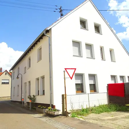 Zentrale Stadtwohnung Bis Zu 9 Personen In